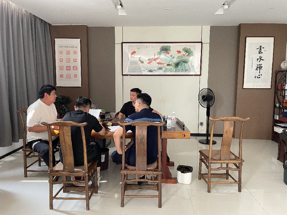 公司召开辊压机技术方案专题研讨会，聚力攻克行业技术难题